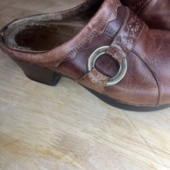 Dansko Womens Brown Floral Embossed Textured Leather Nursing Clogs Size 39 - Picture 4 of 7